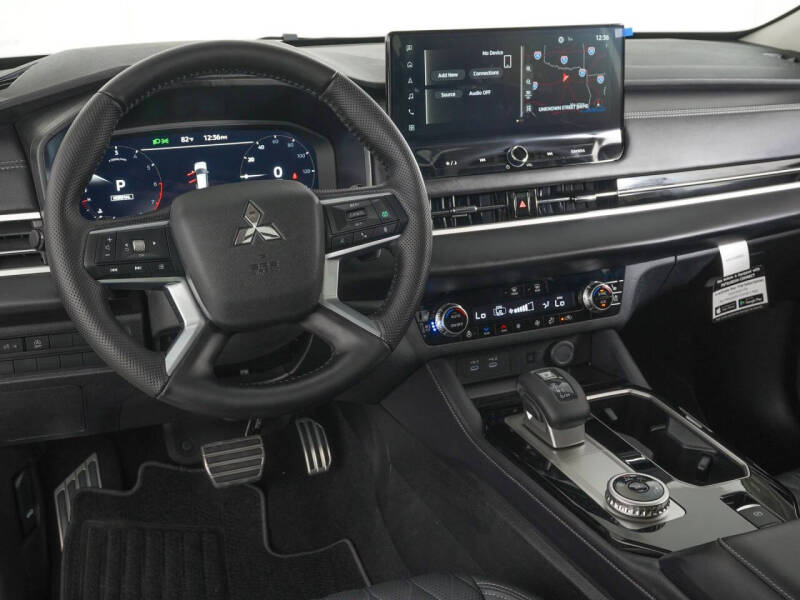 2026 Mitsubishi Outlander SEL