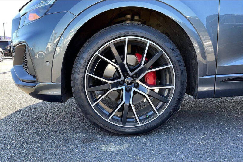 2020 Audi Q8 quattro Premium Plus 55 TFSI