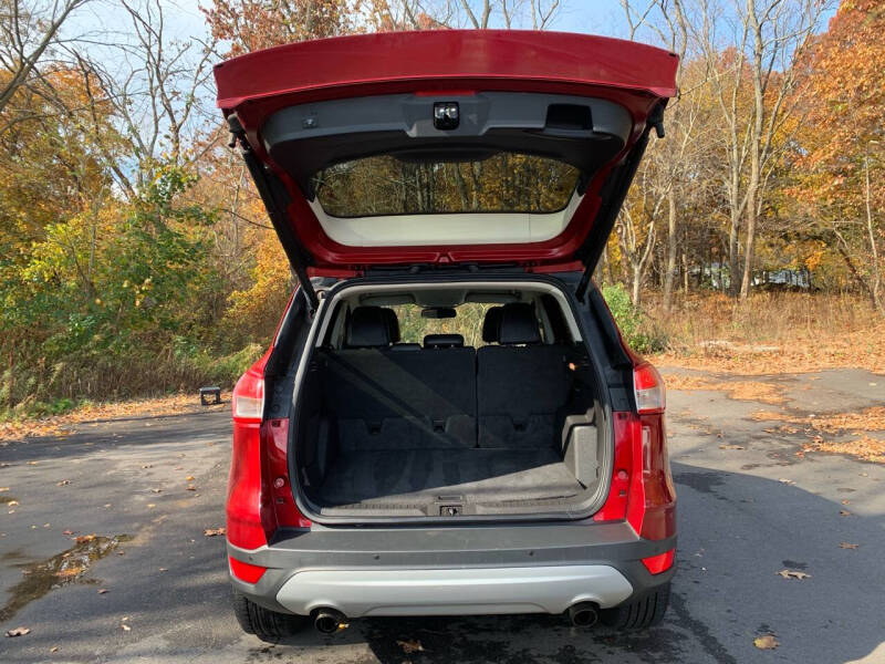 2016 Ford Escape Titanium photo 19