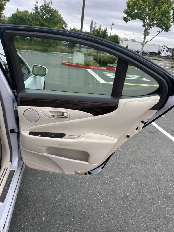 2008 Lexus LS 460