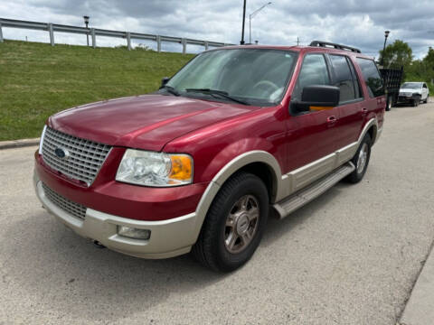 2006 Ford Expedition for sale at AUTOSAVIN in Villa Park IL