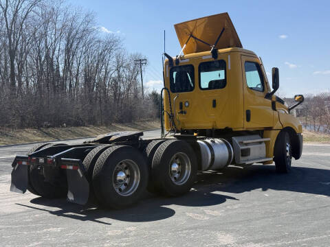 2024 Freightliner Cascadia