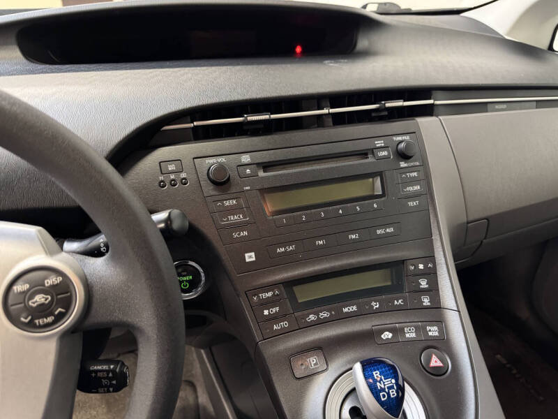 2010 Toyota Prius II