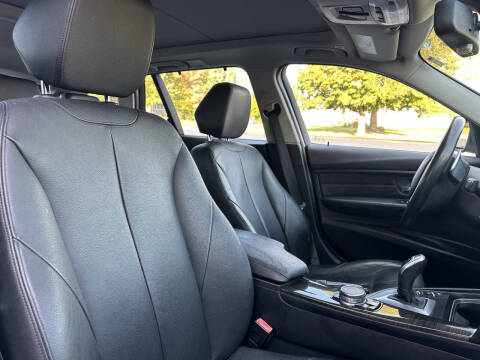 2015 BMW 3 Series 328i xDrive