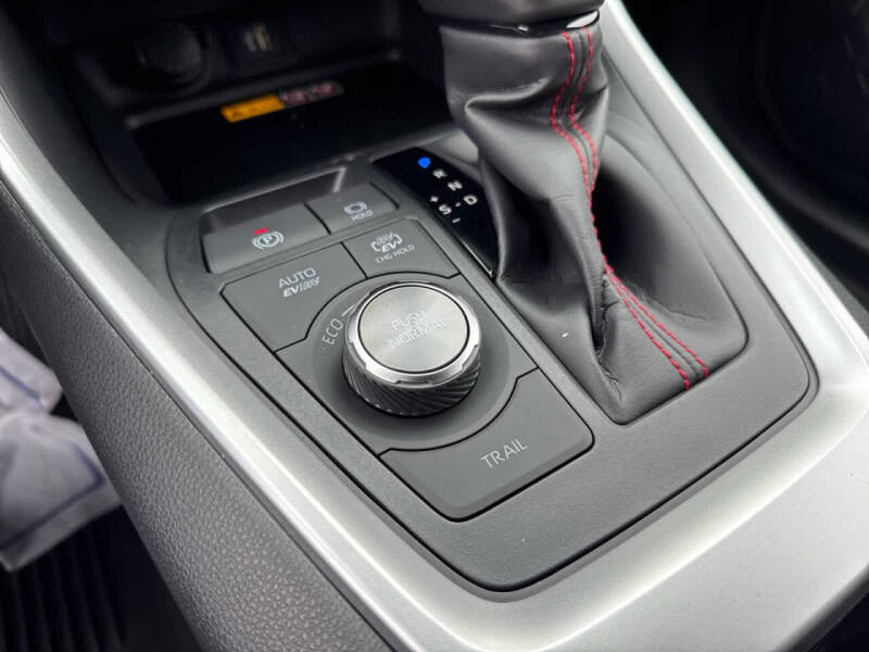 2025 Toyota RAV4 Plug-in Hybrid XSE