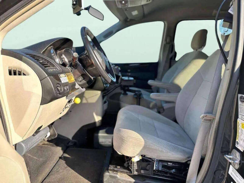 2012 Dodge Grand Caravan Crew