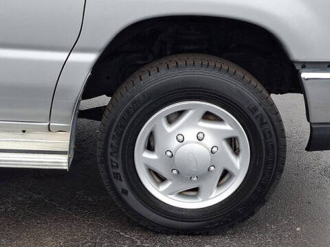 2008 Ford E-Series E-350 SD XLT