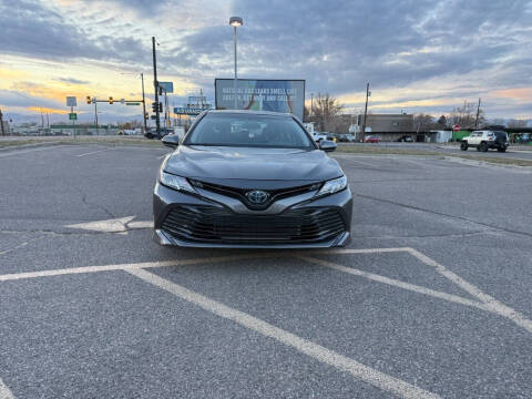 2019 Toyota Camry Hybrid LE