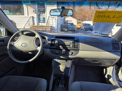 2005 Toyota Camry LE