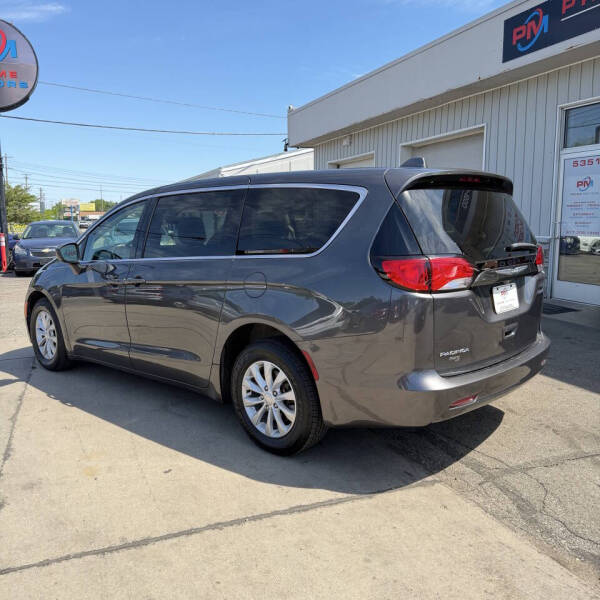 2017 Chrysler Pacifica Touring