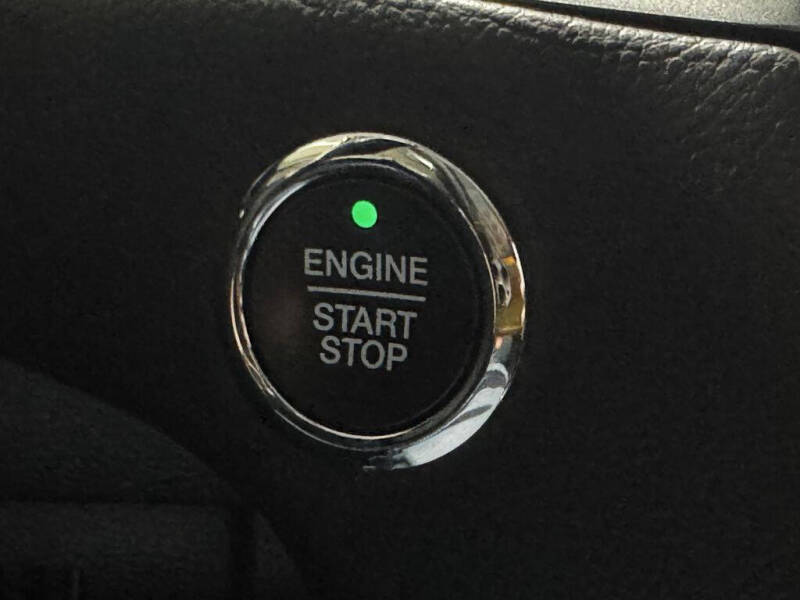 2020 Ford Edge SE