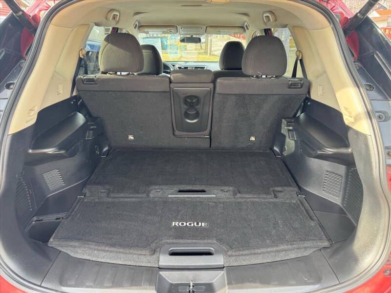 2016 Nissan Rogue SV