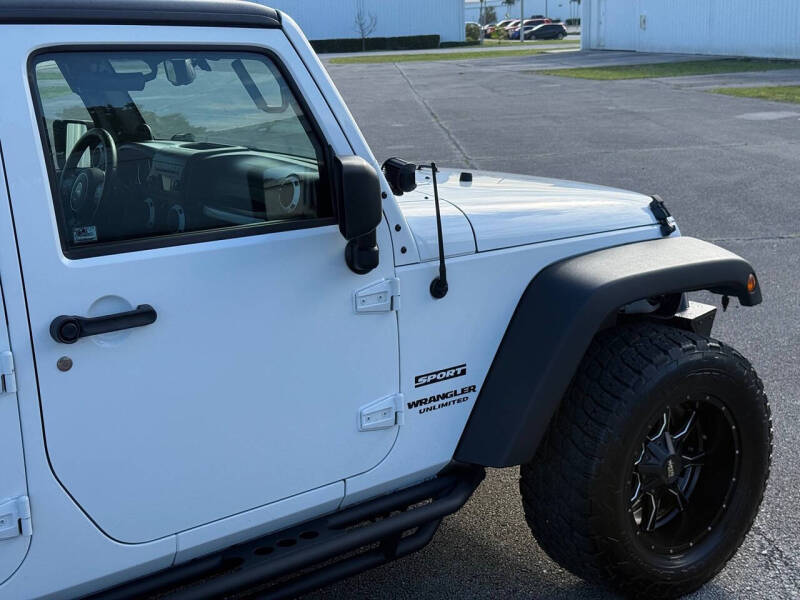 2013 Jeep Wrangler Unlimited Sport