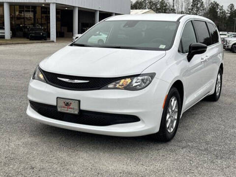 2026 Chrysler Voyager LX