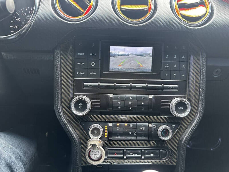 2016 Ford Mustang V6