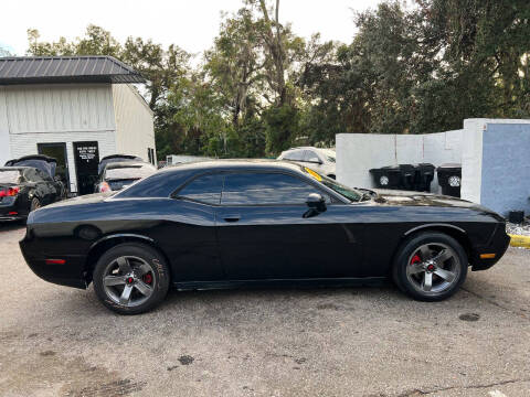 2011 Dodge Challenger SE
