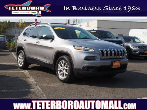 2017 Jeep Cherokee for sale at TETERBORO CHRYSLER JEEP in Little Ferry NJ