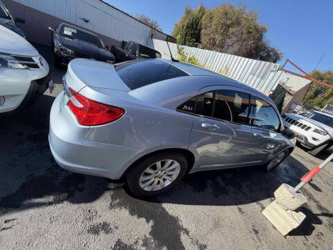 2013 Chrysler 200 Touring