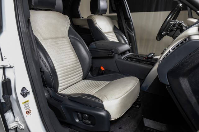 2021 Land Rover Discovery P300 S R-Dynamic