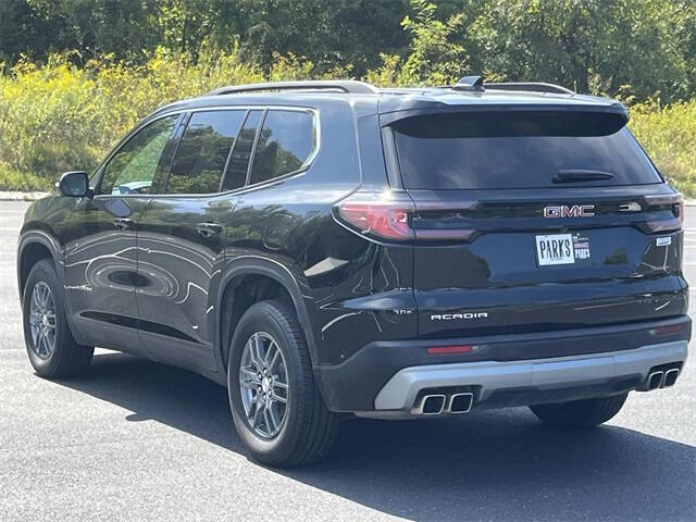 2025 GMC Acadia Elevation