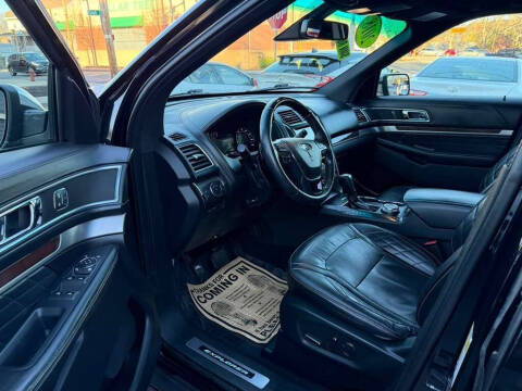 2018 Ford Explorer Platinum