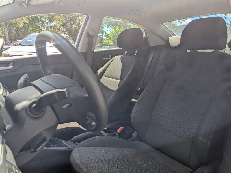 2021 Hyundai Accent SE