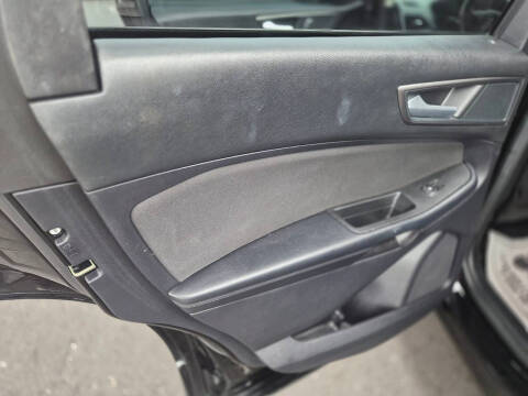 2018 Ford Edge SE