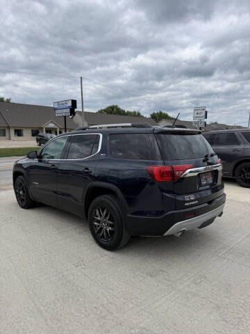 2017 GMC Acadia SLT-1