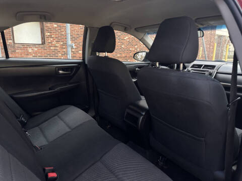 2017 Toyota Camry LE