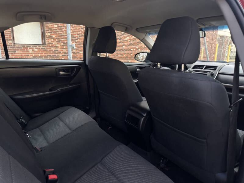 2017 Toyota Camry LE