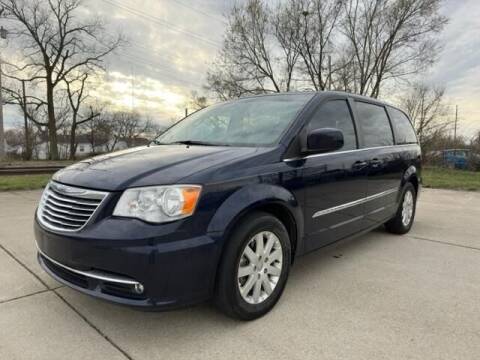 2012 Chrysler Town and Country for sale at Mr. Auto in Hamilton OH