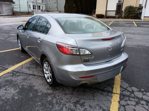 2013 Mazda MAZDA3 i Sport