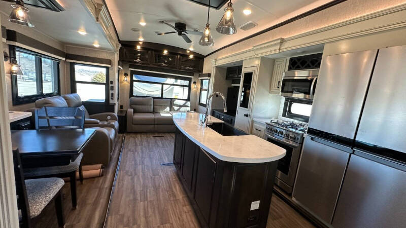 2022 Jayco Pinnacle
