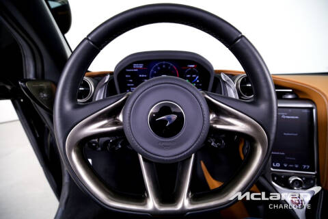 2022 McLaren 720S Spider Luxury