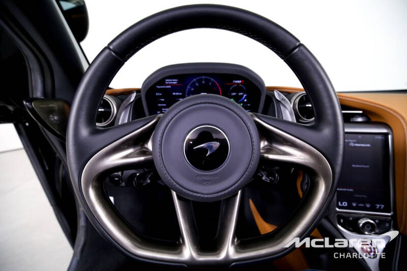 2022 McLaren 720S Spider Luxury