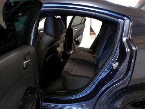 2016 Dodge Charger SE