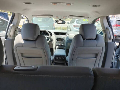 2017 Chevrolet Traverse LS
