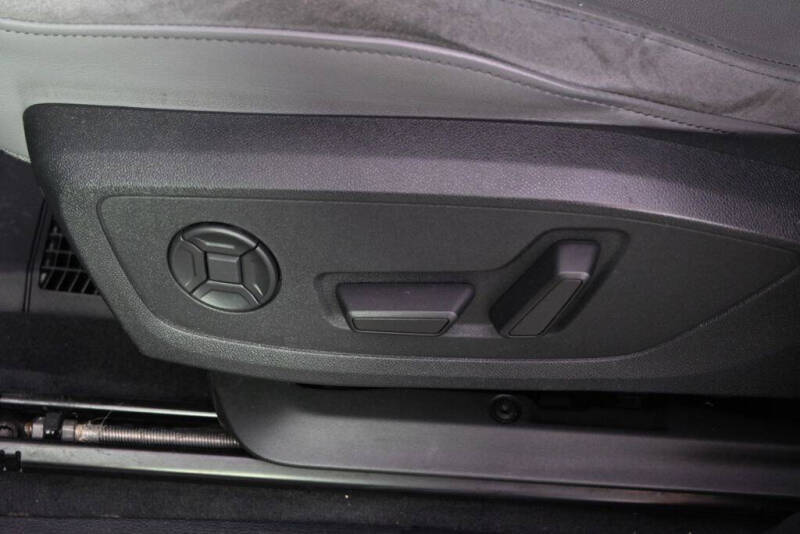 2022 Audi Q3 quattro S line Prem Plus 45 TFSI