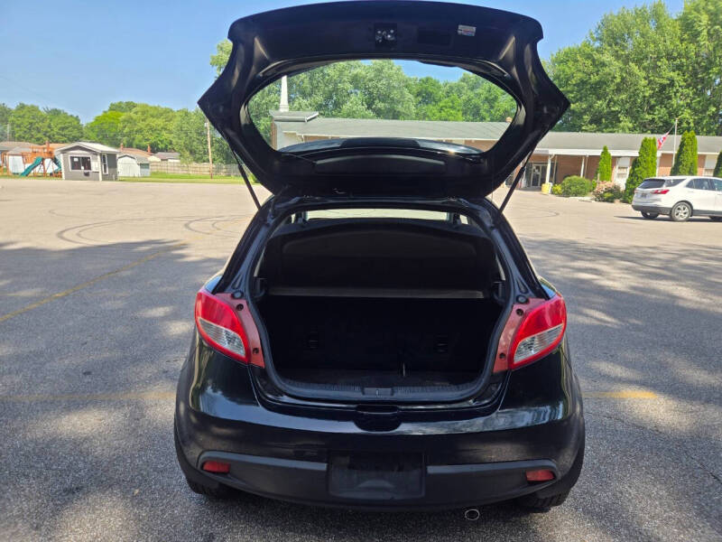 2012 Mazda MAZDA2 Touring
