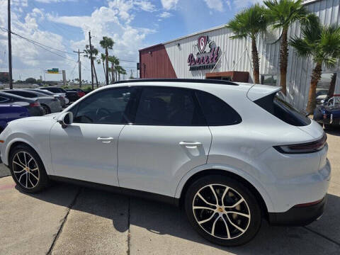 2024 Porsche Cayenne S