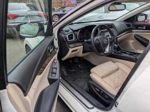 2016 Nissan Maxima Platinum