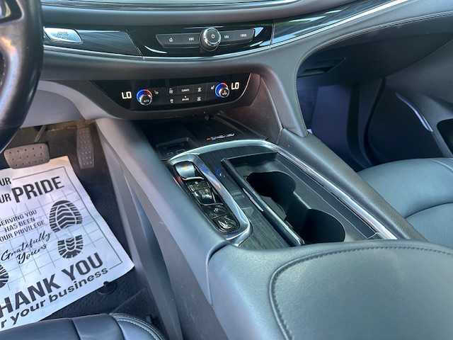 2022 Buick Enclave Essence