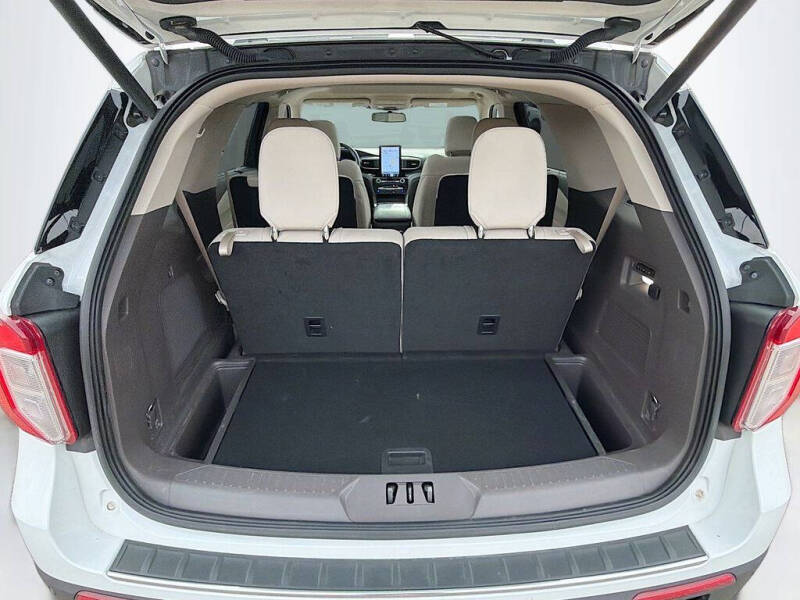 2023 Ford Explorer Platinum