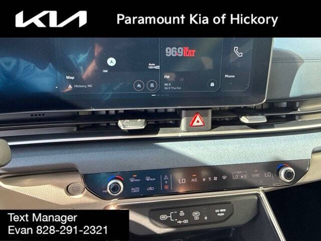 2025 Kia Carnival EX