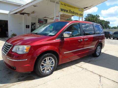 2008 Chrysler Town and Country for sale at C&C AUTO SALES INC in Charles City IA