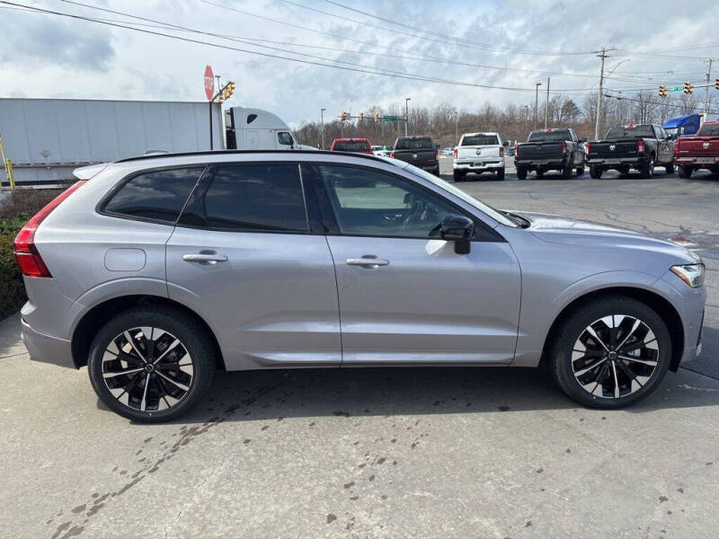 2026 Volvo XC60 B5 Plus