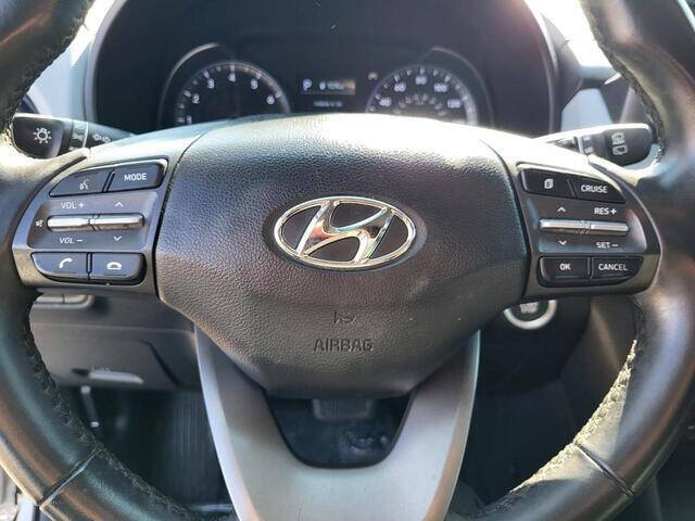 2021 Hyundai Kona SEL