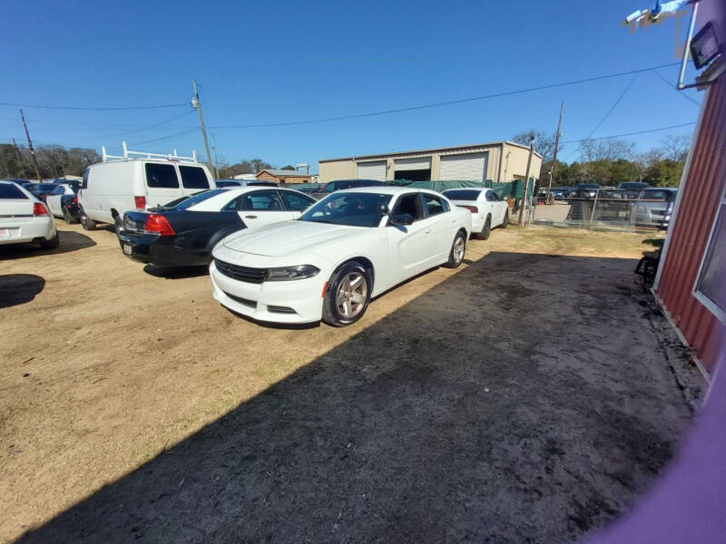 2015 Dodge Charger null photo 3