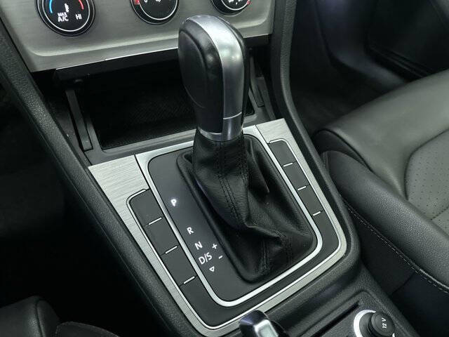 2015 Volkswagen Golf TSI SE