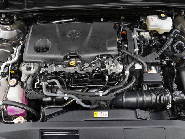 2021 Toyota Camry Hybrid XLE